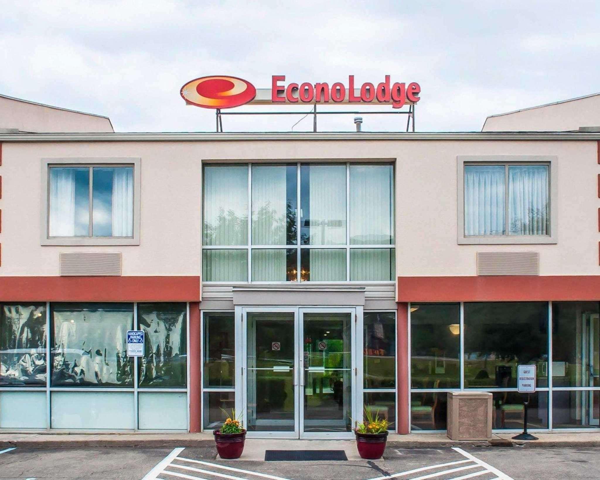 Econo Lodge Elmira-Corning Fisherville Экстерьер фото