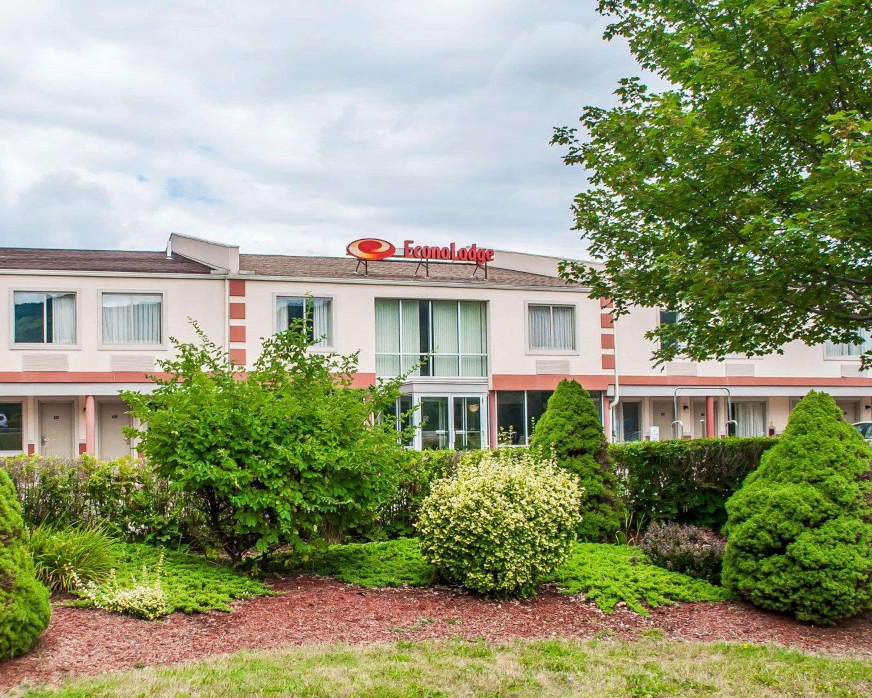 Econo Lodge Elmira-Corning Fisherville Экстерьер фото