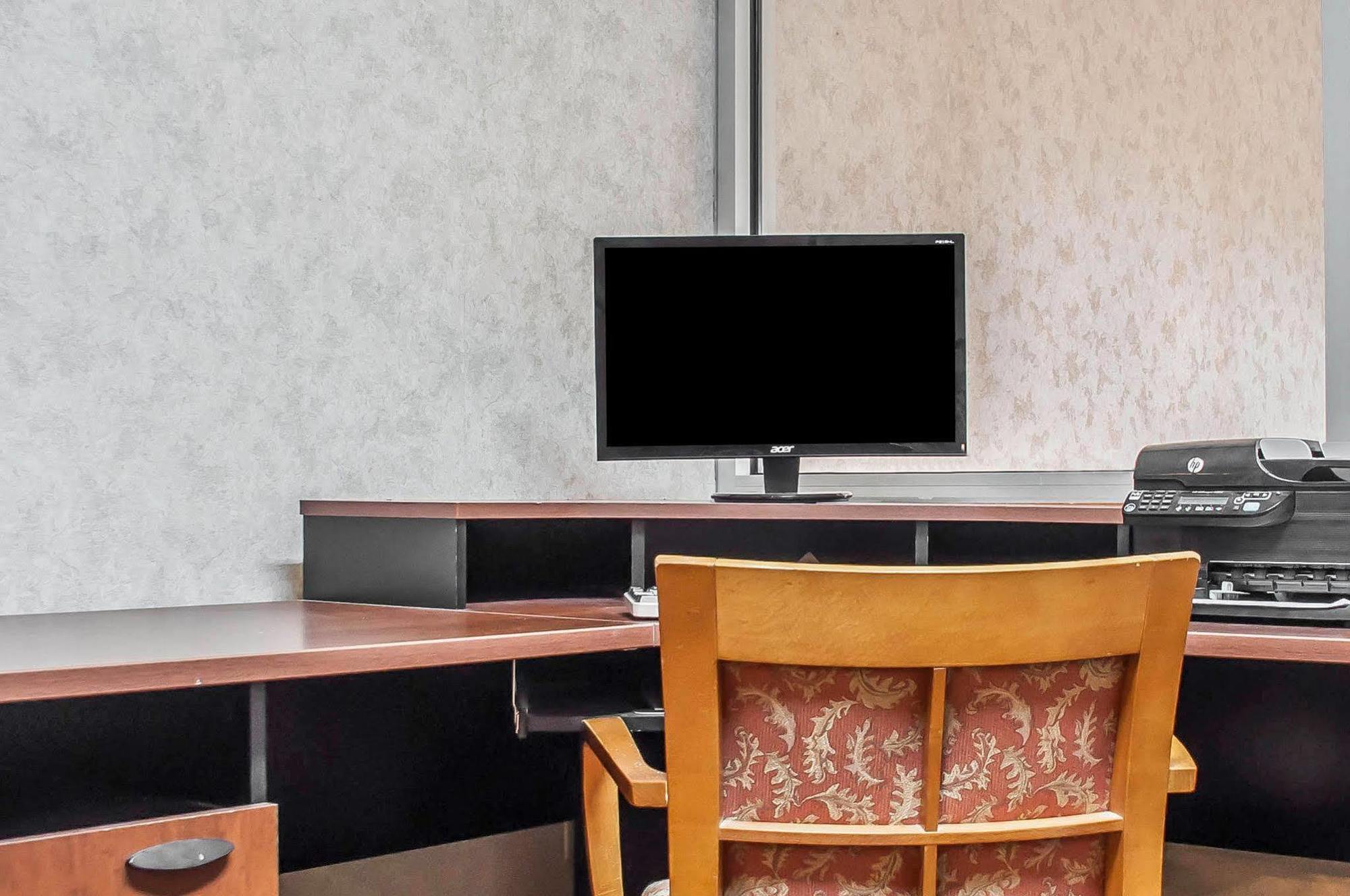 Econo Lodge Elmira-Corning Fisherville Экстерьер фото