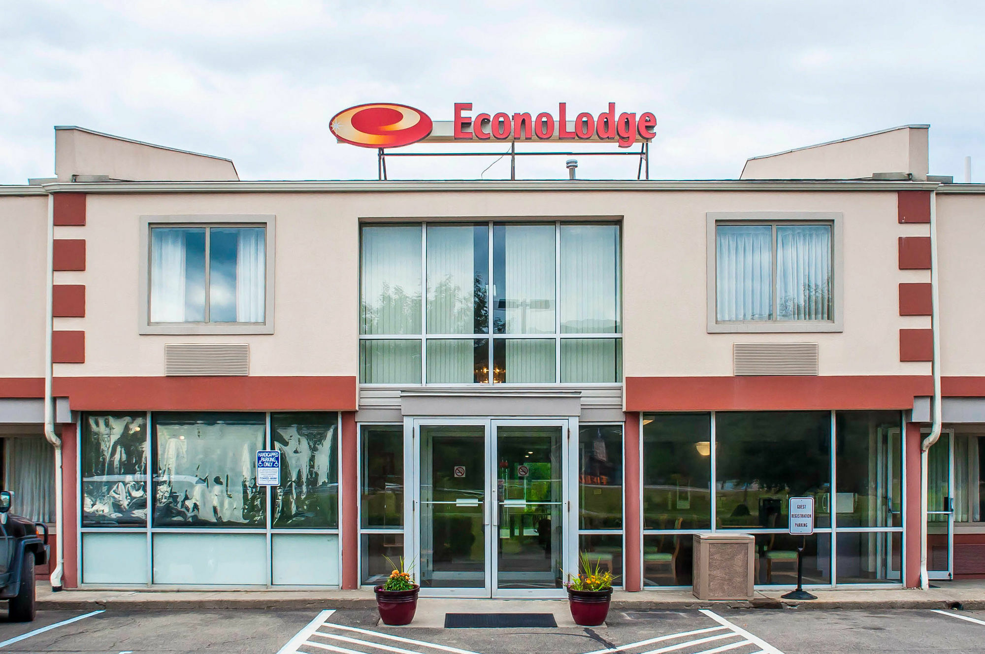 Econo Lodge Elmira-Corning Fisherville Экстерьер фото